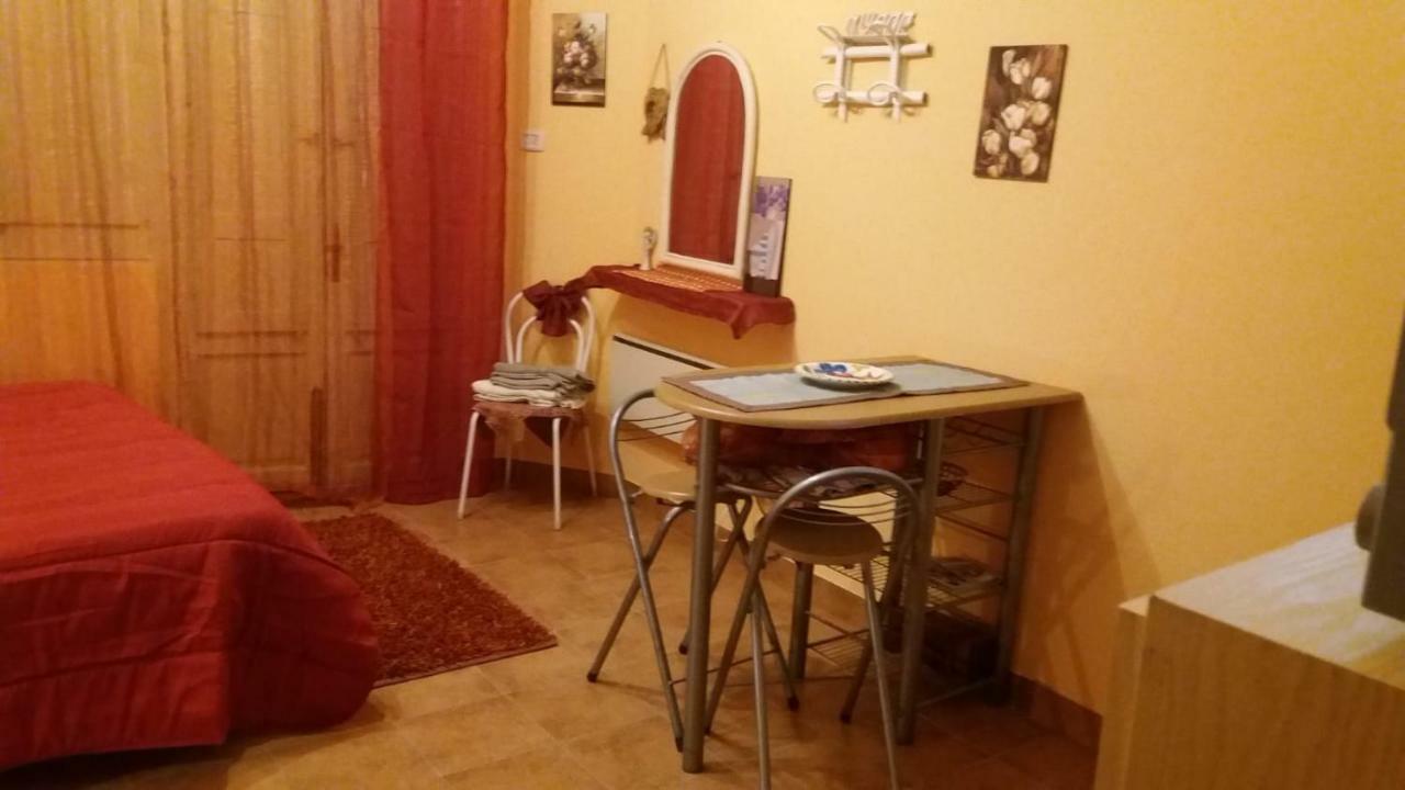 Cottage Gole Alcantara Gloria Room Graniti Exterior foto