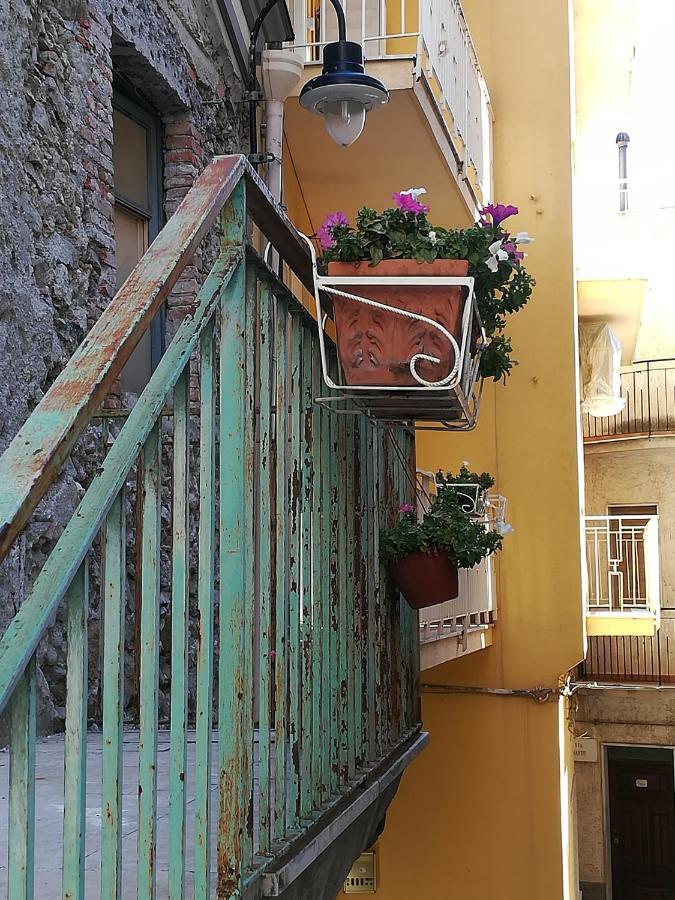 Cottage Gole Alcantara Gloria Room Graniti Exterior foto