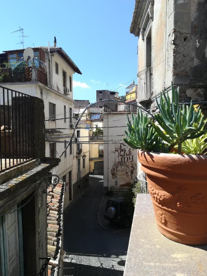 Cottage Gole Alcantara Gloria Room Graniti Exterior foto